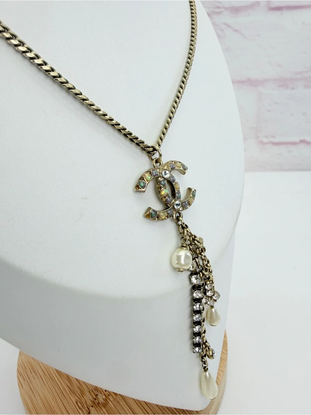 Chanel Classic Gold CC Iridescent Bead Pearl Dangle Chain Necklace